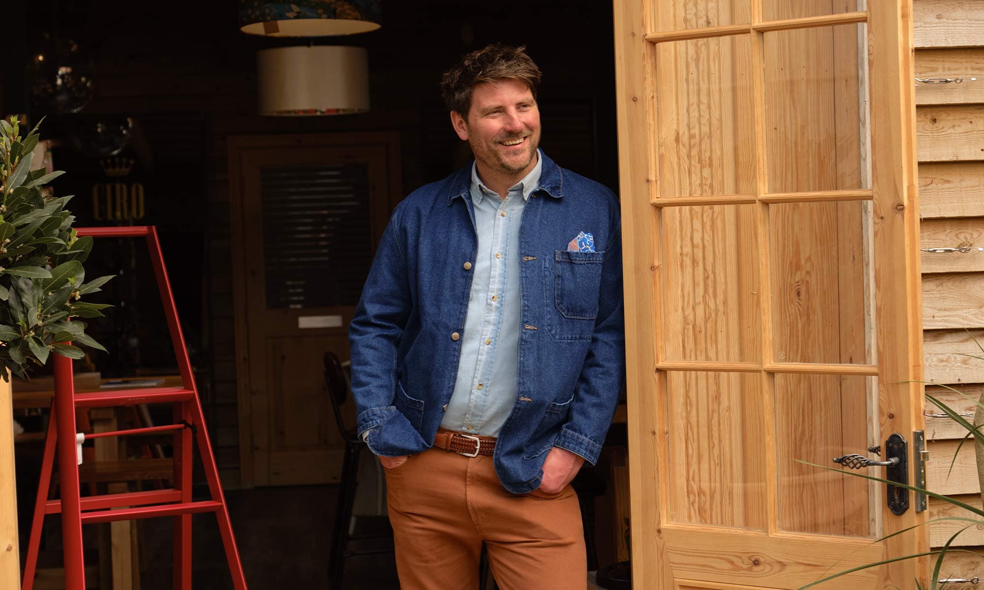 Guy Watts Signature Look