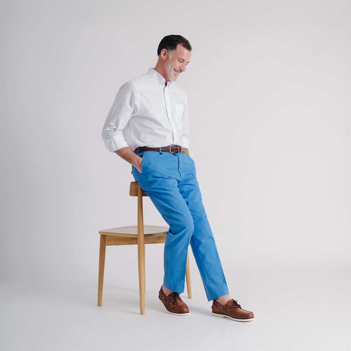 mens-blue-pleated-chino-trousers-1.jpg
