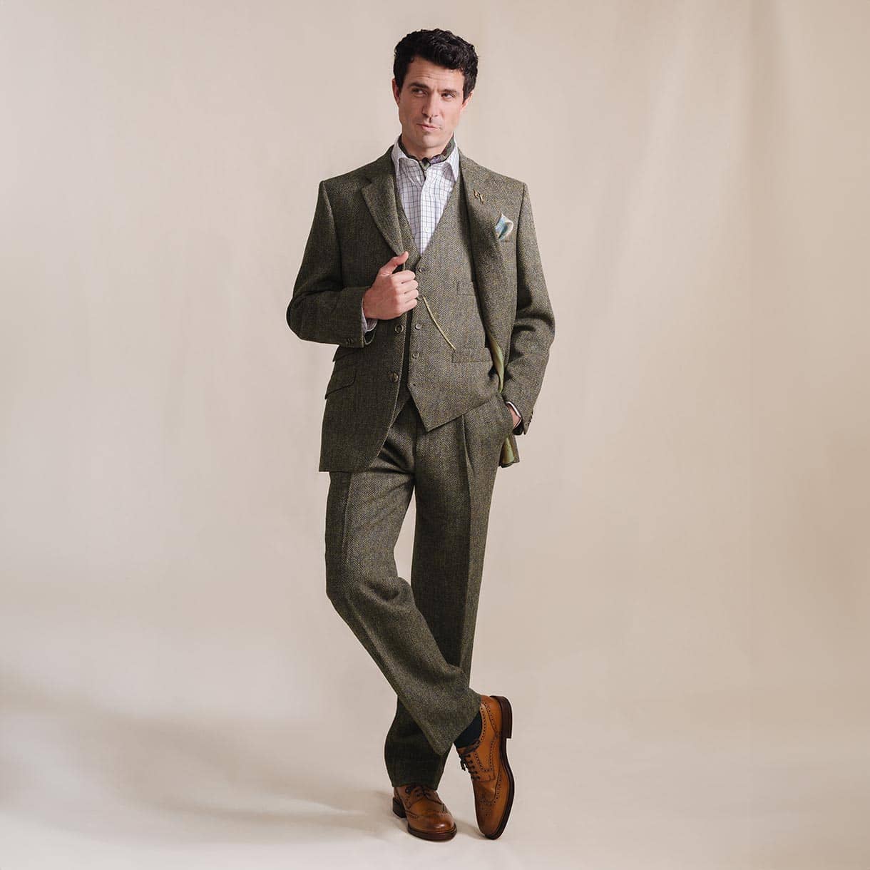Bracken-Harris-Tweed-Suit-1.jpg